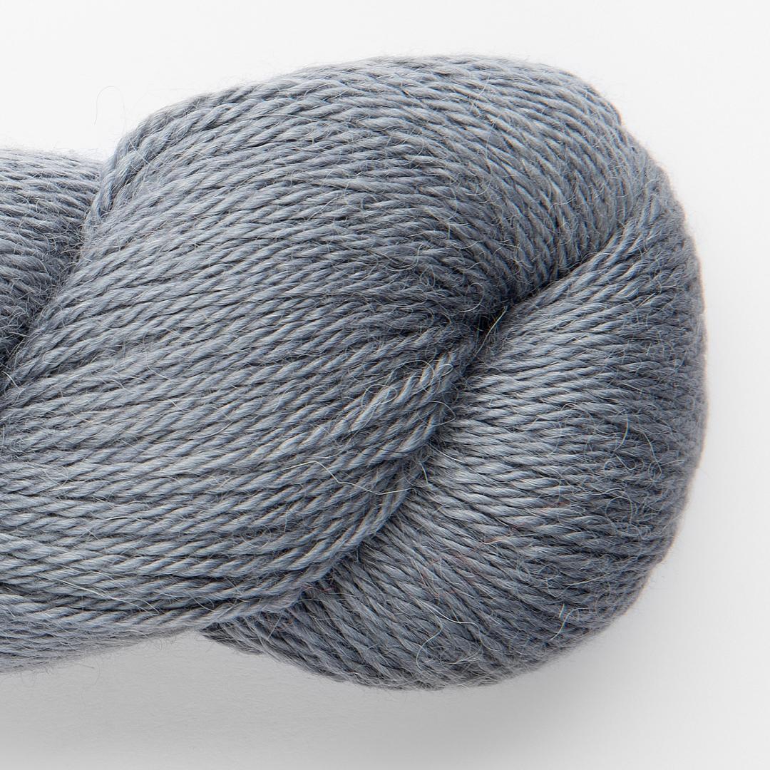 Amano Ayni Babyalpaka mit Maulbeerseide yarn