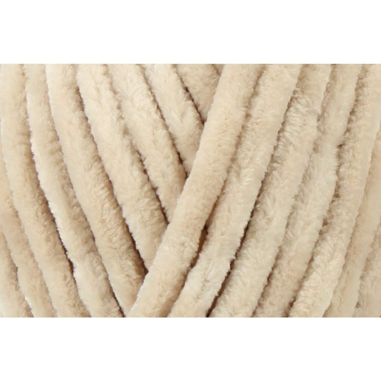 Schachenmayr Luxury Velvet colour 00020 bunny