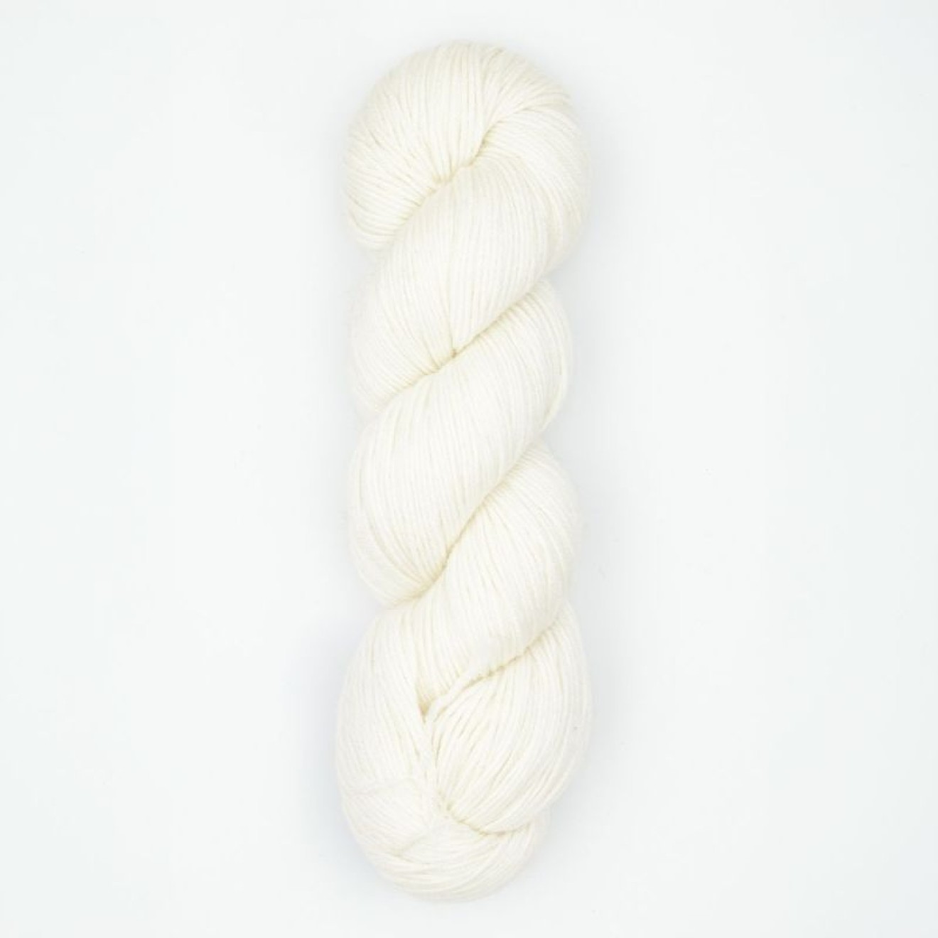 Symfonie Yarns Serra colour 5001 Jasmine